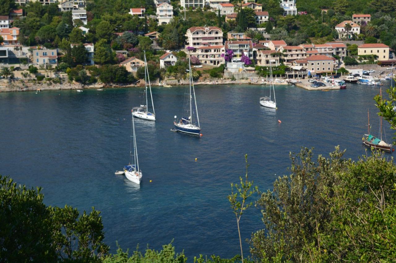 Apartments Bigovo Veljic Τίβατ Εξωτερικό φωτογραφία