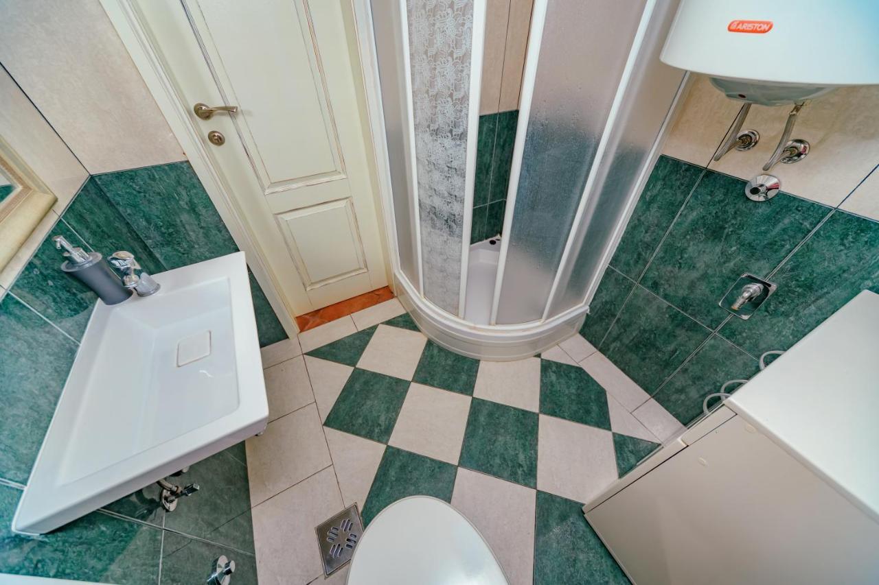 Apartments Bigovo Veljic Τίβατ Εξωτερικό φωτογραφία