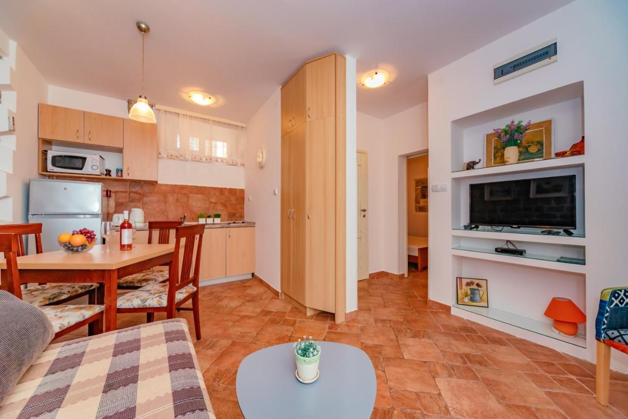 Apartments Bigovo Veljic Τίβατ Εξωτερικό φωτογραφία
