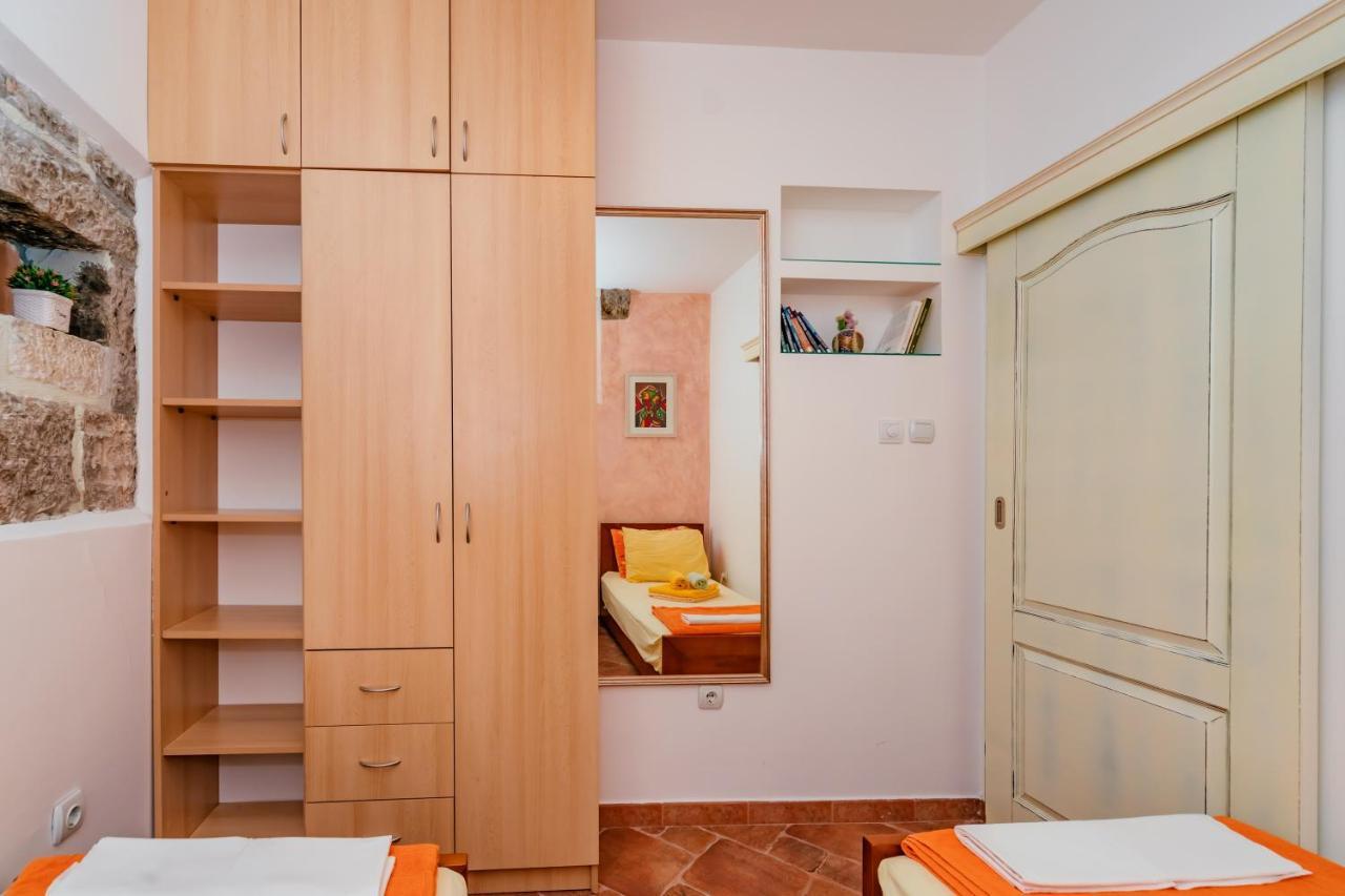 Apartments Bigovo Veljic Τίβατ Εξωτερικό φωτογραφία