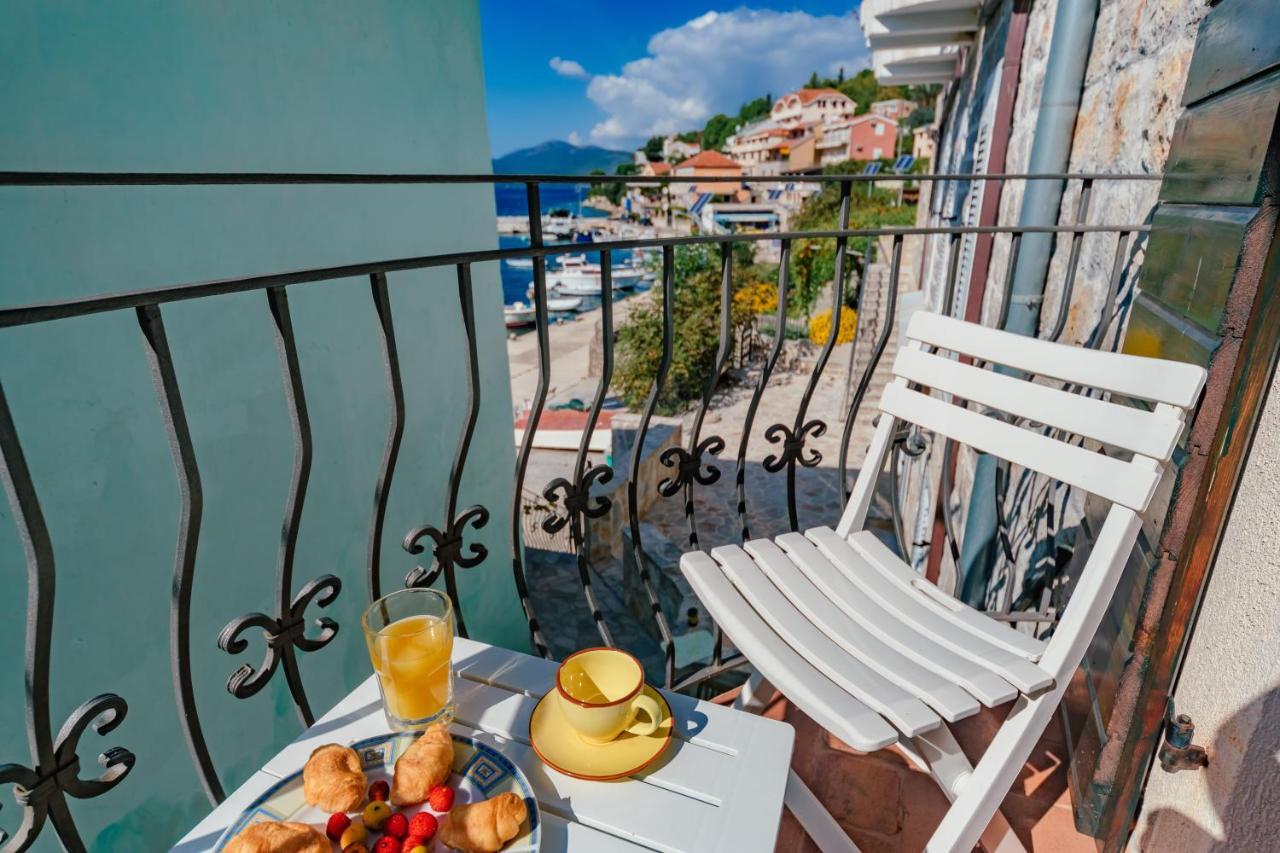 Apartments Bigovo Veljic Τίβατ Εξωτερικό φωτογραφία