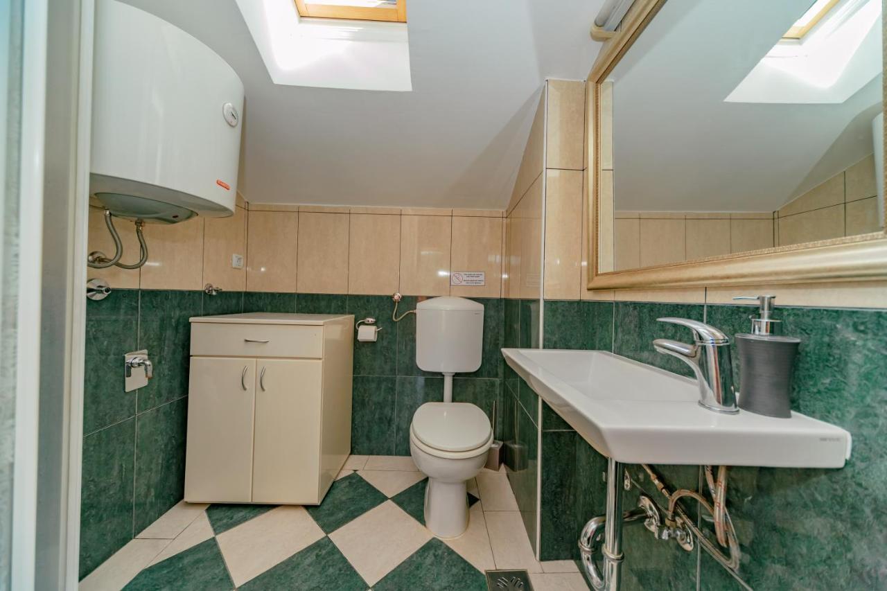 Apartments Bigovo Veljic Τίβατ Εξωτερικό φωτογραφία