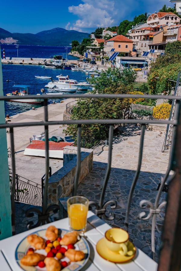 Apartments Bigovo Veljic Τίβατ Εξωτερικό φωτογραφία
