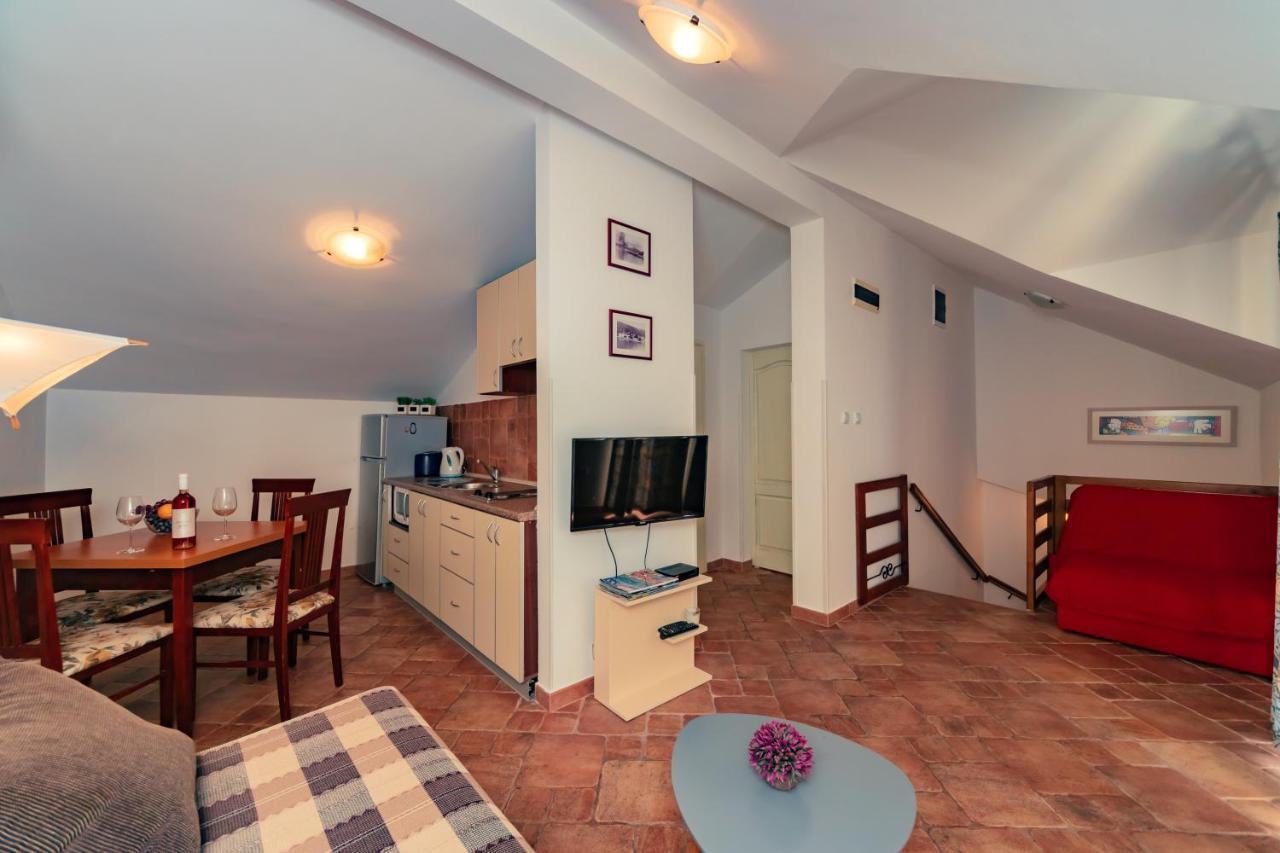 Apartments Bigovo Veljic Τίβατ Εξωτερικό φωτογραφία