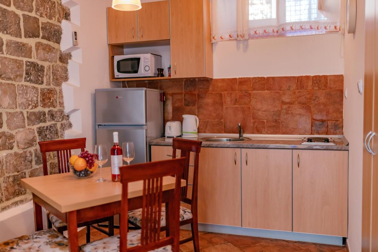 Apartments Bigovo Veljic Τίβατ Εξωτερικό φωτογραφία