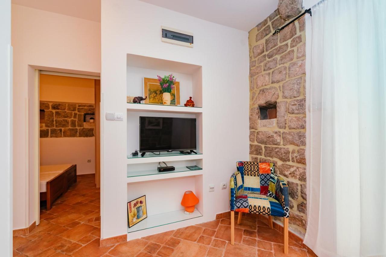 Apartments Bigovo Veljic Τίβατ Εξωτερικό φωτογραφία