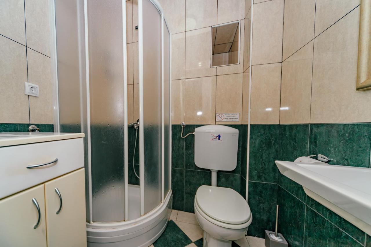 Apartments Bigovo Veljic Τίβατ Εξωτερικό φωτογραφία