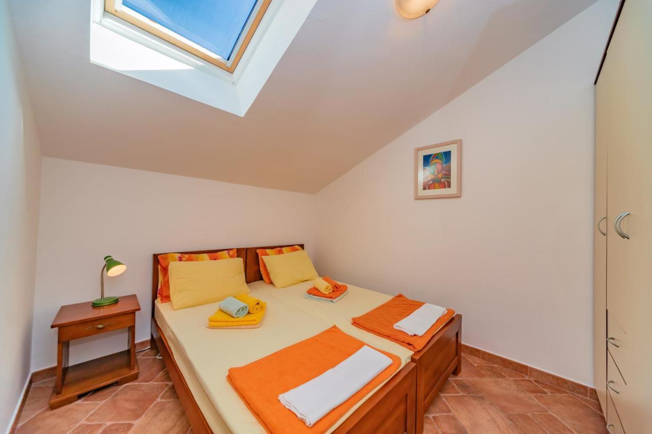 Apartments Bigovo Veljic Τίβατ Εξωτερικό φωτογραφία